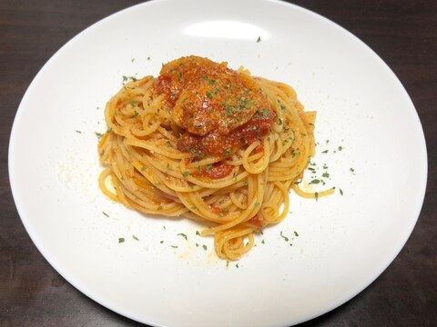 鶏肉と辛いトマトソースのスパゲッティー二